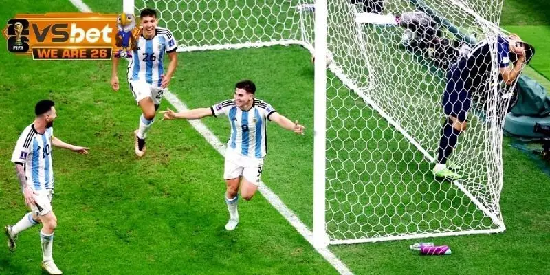 Messi cùng Argentina vững vàng trên đỉnh bảng xếp hạng Nam Mỹ